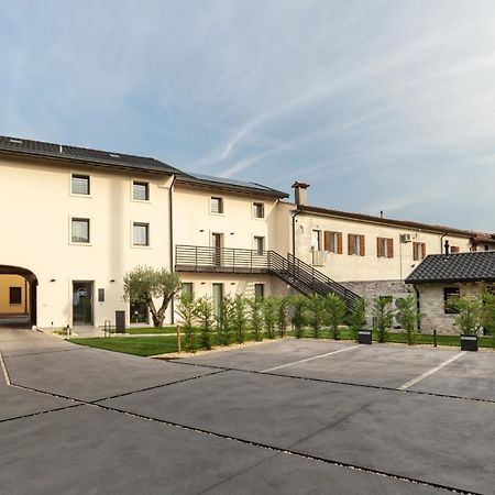 Portone180 Guest House Roveredo in Piano Экстерьер фото